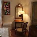 La Petite Bed & Breakfast
